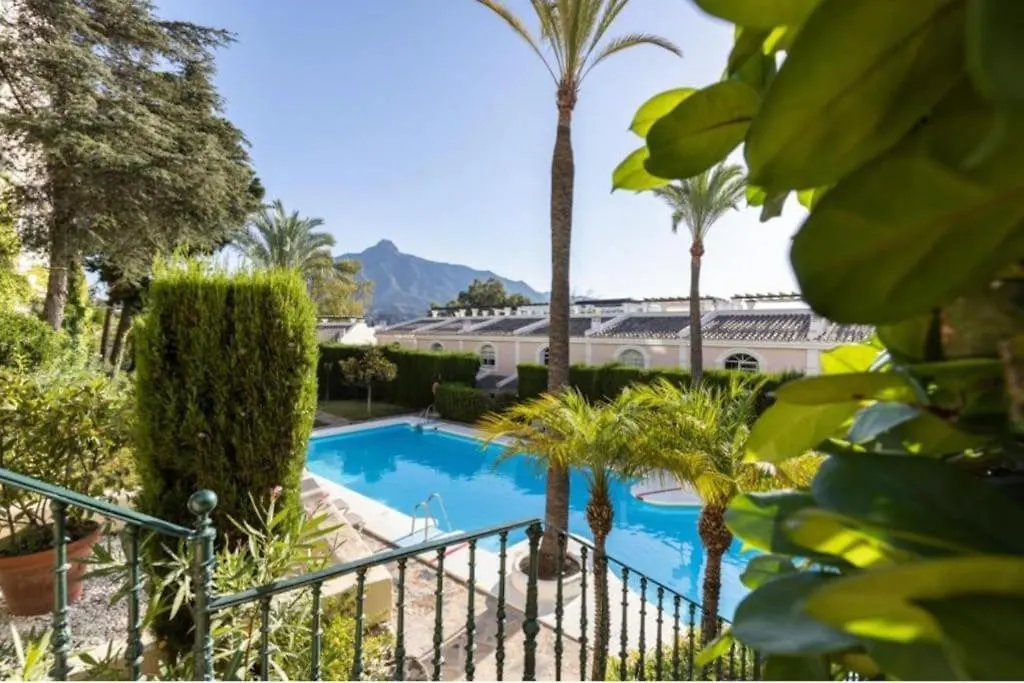 Aloha Gardens In Puerto Banus Apartment Marbella Spain